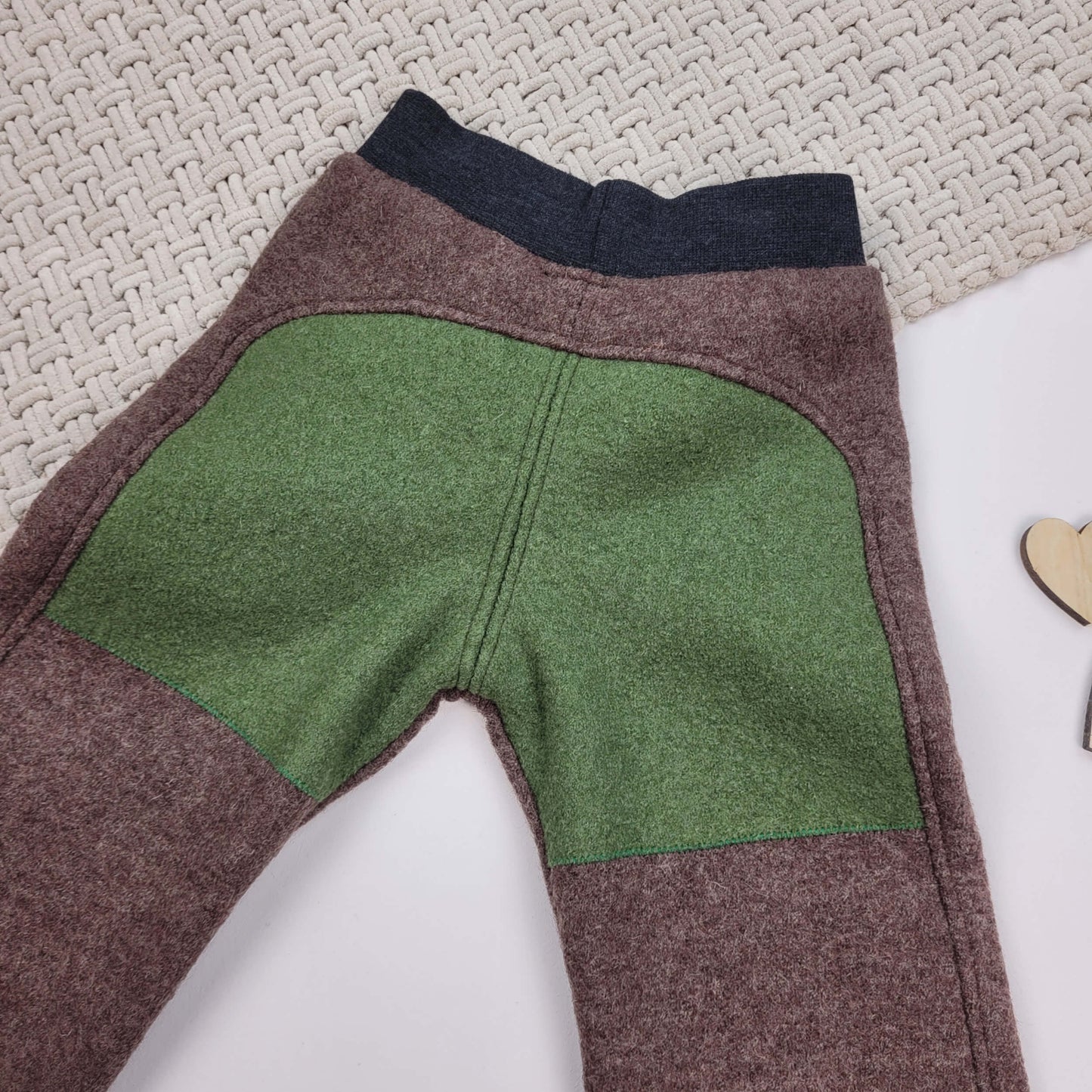 Walkhose braun mit Wollbündchen Gr. 110