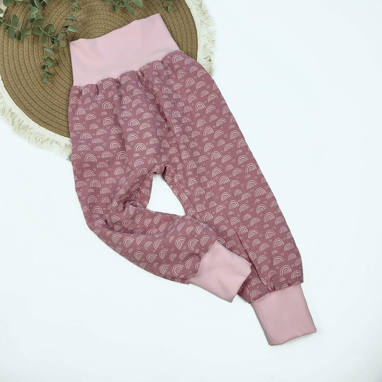 Musselin-Hose altrosa Regenbogen Gr. 98/104