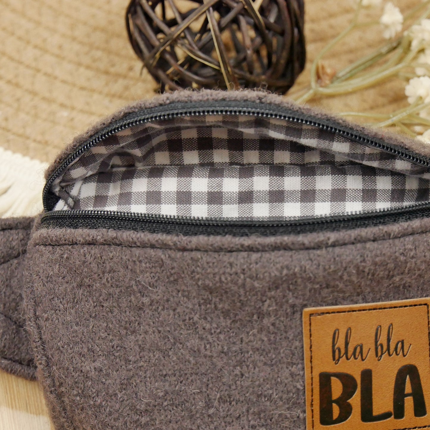 Bauchtasche Wollwalk Toddler braun