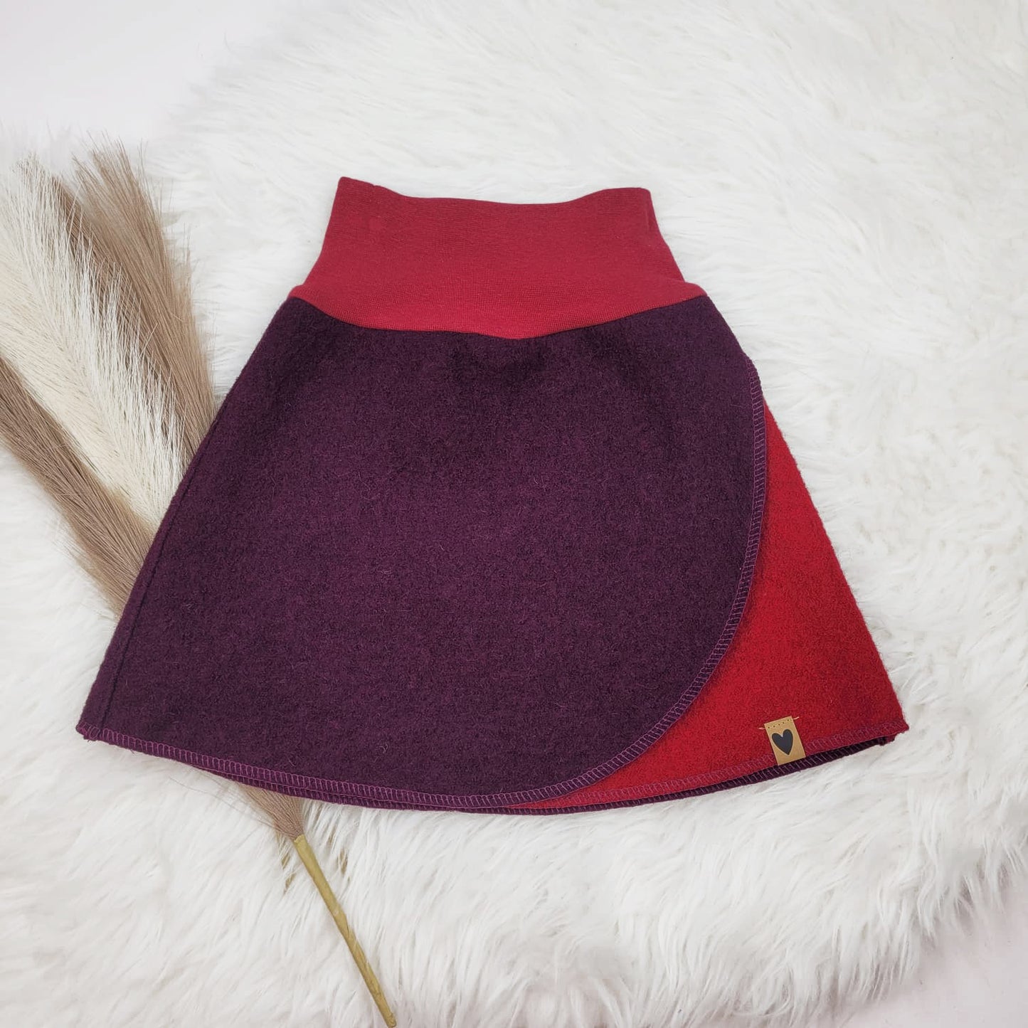 Walkrock lila/rot Gr. 98/104